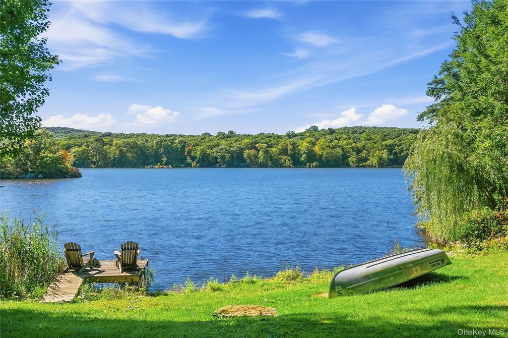 153 Sagamore Drive, Carmel, NY 10512 — photo 2