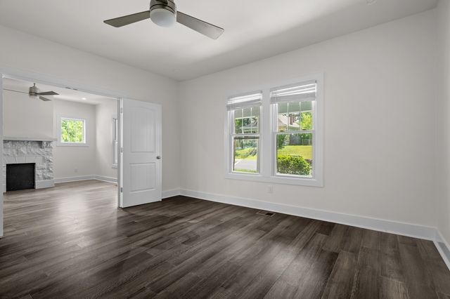 1106 Pennock Ave, Nashville, TN 37207