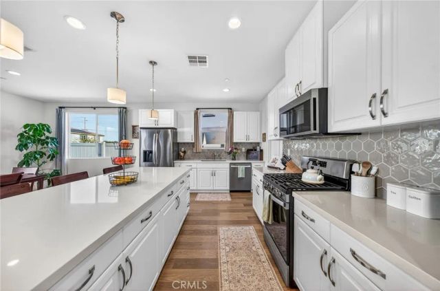 36316 Beacon Light Way, Wildomar, CA 92595