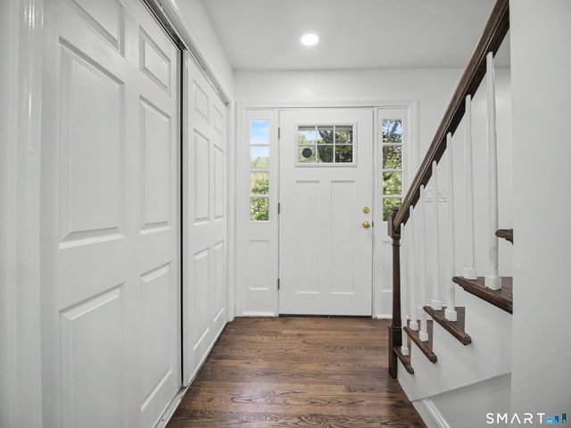 275 West Main Street, Chester, CT 06412