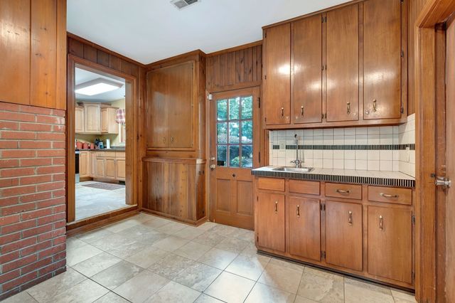 1693 Coles Ferry Pike, Lebanon, TN 37087