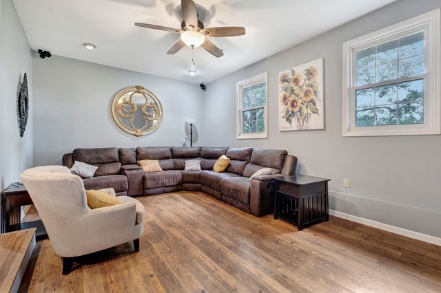 1693 Coles Ferry Pike, Lebanon, TN 37087