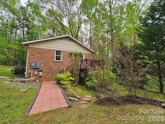 1982 Old Farm Road SE, Concord, NC 28025