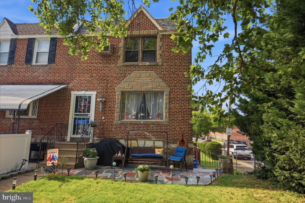 6160 CHARLES ST, Philadelphia, PA 19135