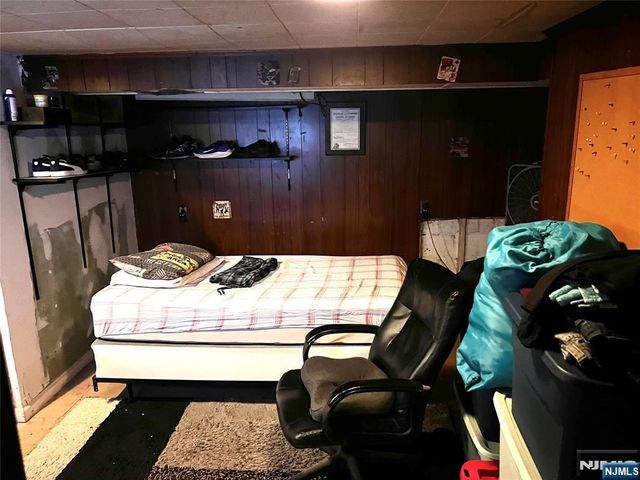 27 Melmore Gardens, East Orange, NJ 07017