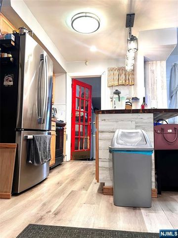 27 Melmore Gardens, East Orange, NJ 07017