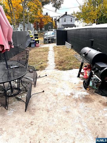 27 Melmore Gardens, East Orange, NJ 07017