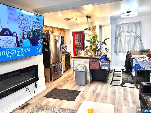 27 Melmore Gardens, East Orange, NJ 07017