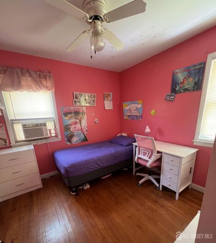 40-42 Moffett Street, Fords, NJ 08863