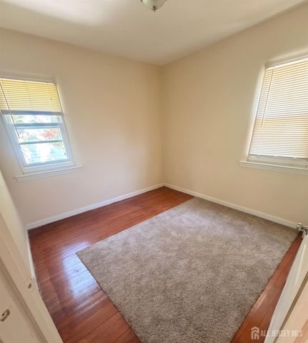 40-42 Moffett Street, Fords, NJ 08863