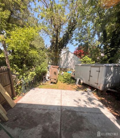 40-42 Moffett Street, Fords, NJ 08863