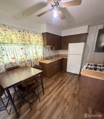 40-42 Moffett Street, Fords, NJ 08863