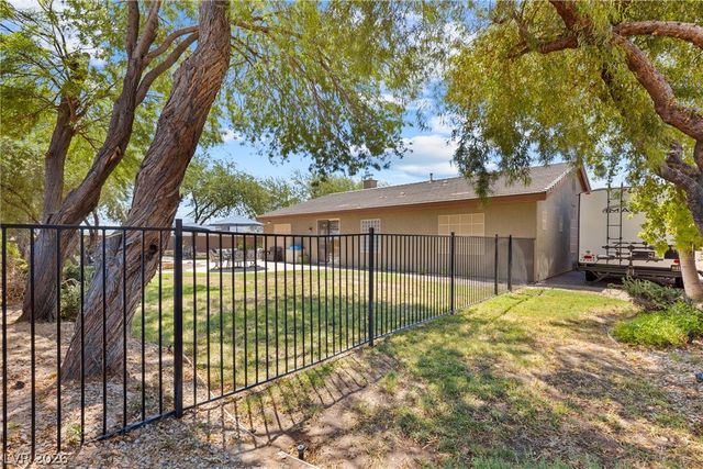194 Glenbrook Estates Drive, Las Vegas, NV 89183