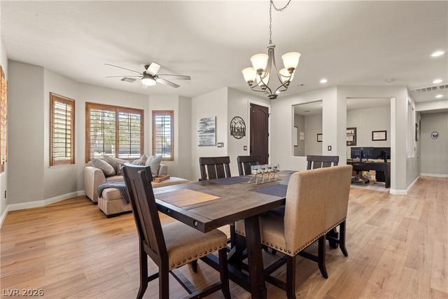 194 Glenbrook Estates Drive, Las Vegas, NV 89183