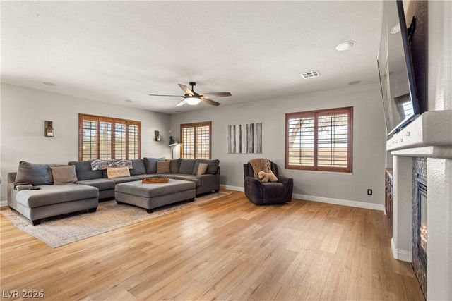 194 Glenbrook Estates Drive, Las Vegas, NV 89183