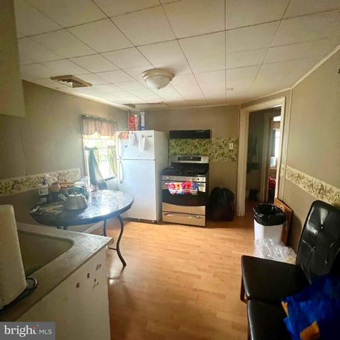 520 GILMORE ST, Vineland, NJ 08360