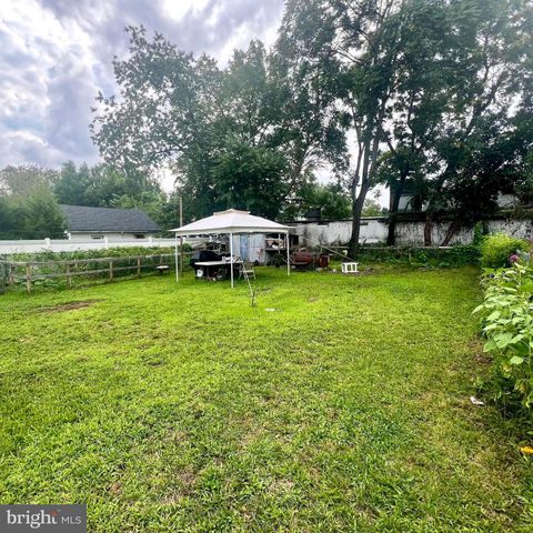 520 GILMORE ST, Vineland, NJ 08360