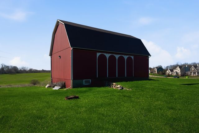4596 Lake Vista Drive, Dexter, MI 48130