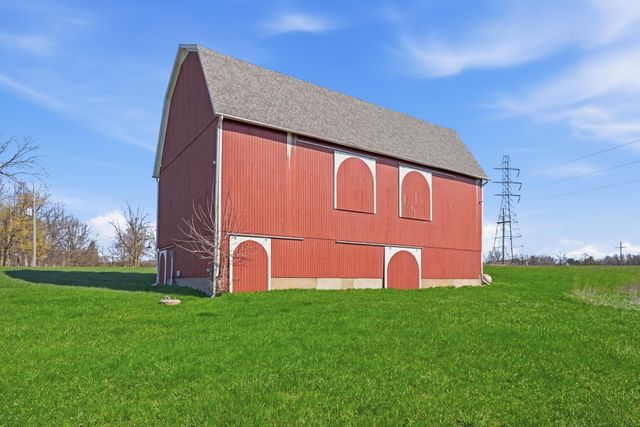 4596 Lake Vista Drive, Dexter, MI 48130