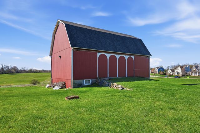 4596 Lake Vista Drive, Dexter, MI 48130