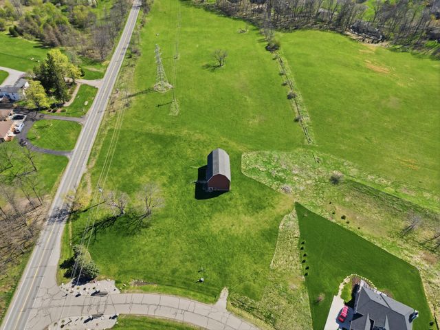 4596 Lake Vista Drive, Dexter, MI 48130