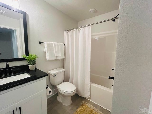 7067 Cedar Grove Rd 5A, Pensacola, FL 32504