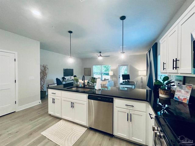 7067 Cedar Grove Rd 5A, Pensacola, FL 32504