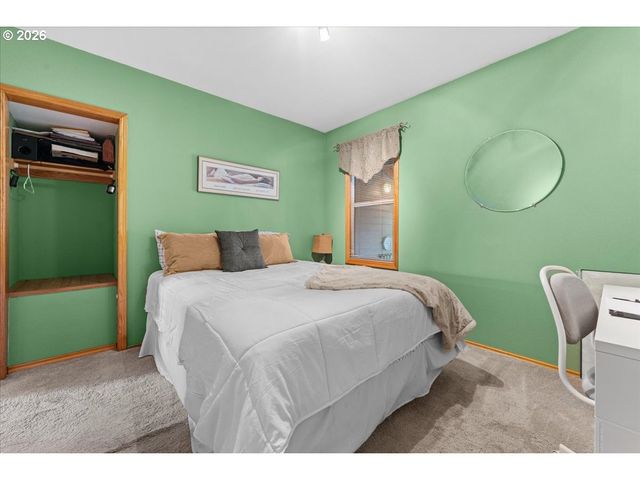 2956 Ne 34TH Ave, Portland, OR 97212