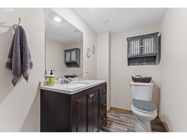 2956 Ne 34TH Ave, Portland, OR 97212
