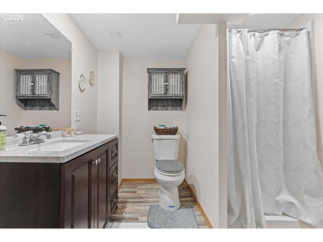 2956 Ne 34TH Ave, Portland, OR 97212