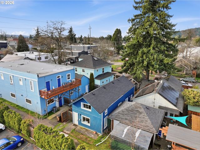 6712 Se PARDEE St A, Portland, OR 97206