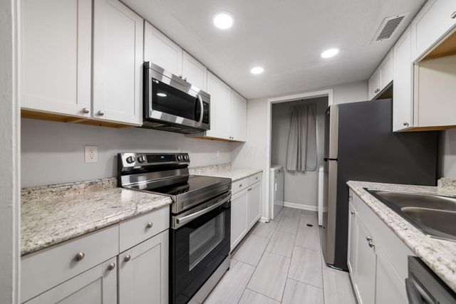 169 Brandywine, 13D, Westerville, OH 43081