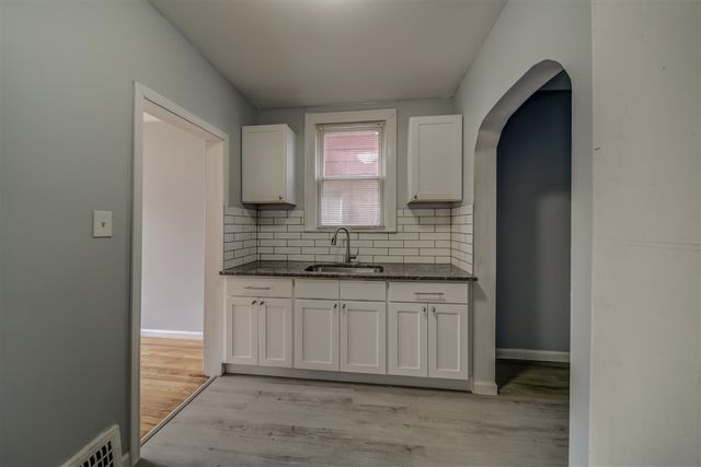 16225 Hartwell Street, Detroit, MI 48235