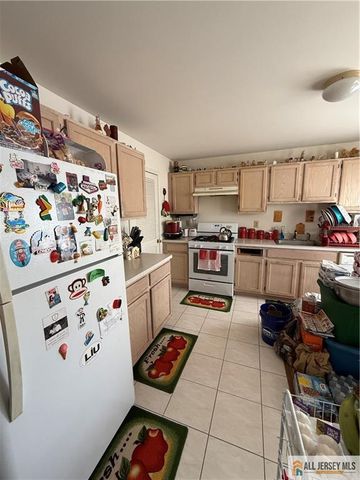 1008 Stony Brook Way, North Brunswick, NJ 08902