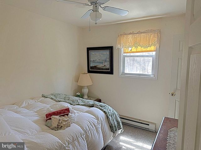 134 WYALUSING DR, Pocono Lake, PA 18347