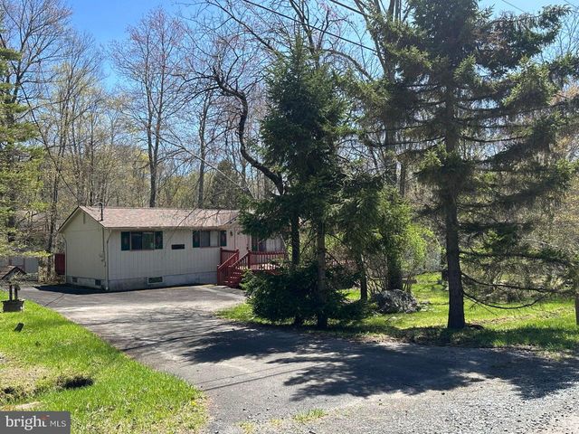134 WYALUSING DR, Pocono Lake, PA 18347