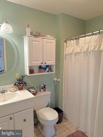 134 WYALUSING DR, Pocono Lake, PA 18347