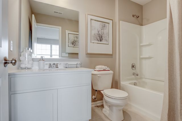 12429 Brodie Way, Huntley, IL 60142