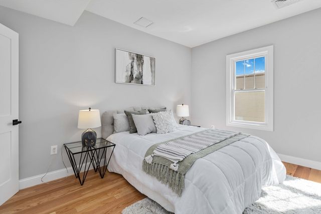 20 Alston St 20, Somerville, MA 02143