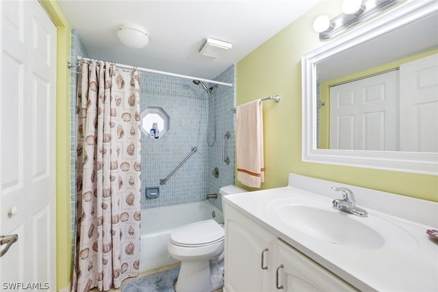 91 Glades BLVD 1652, Naples, FL 34112