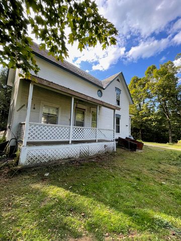 207 River Road, Cambridge, VT 05444