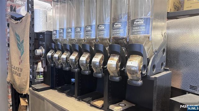 322 Commercial, Palisades Park, NJ 07650