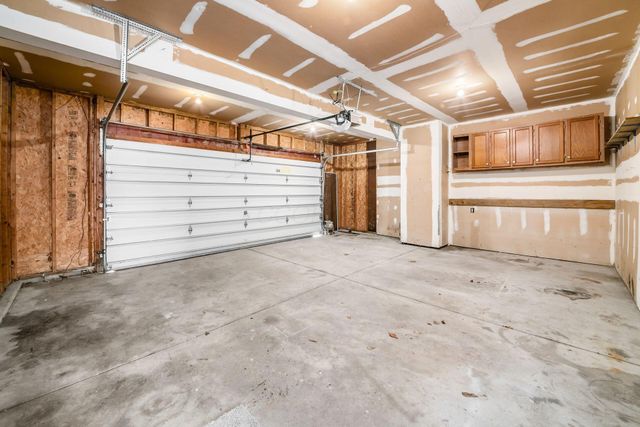 73 Jefferson Ridge Drive, Pataskala, OH 43062