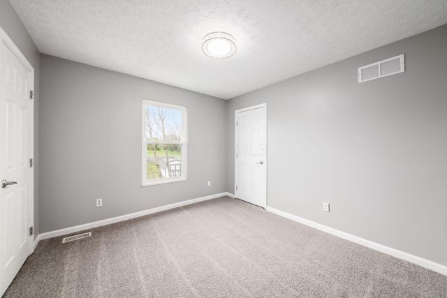 73 Jefferson Ridge Drive, Pataskala, OH 43062