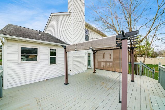 73 Jefferson Ridge Drive, Pataskala, OH 43062