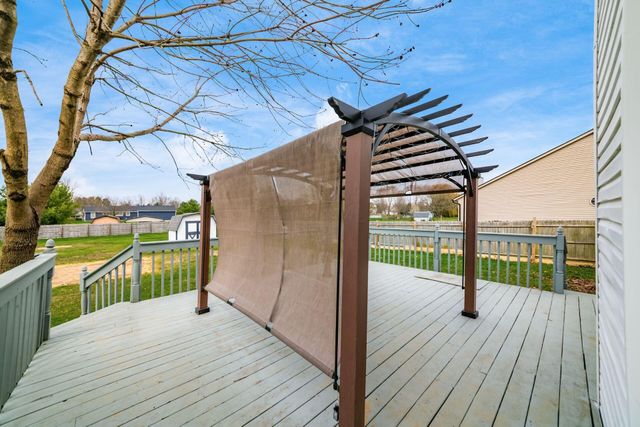 73 Jefferson Ridge Drive, Pataskala, OH 43062