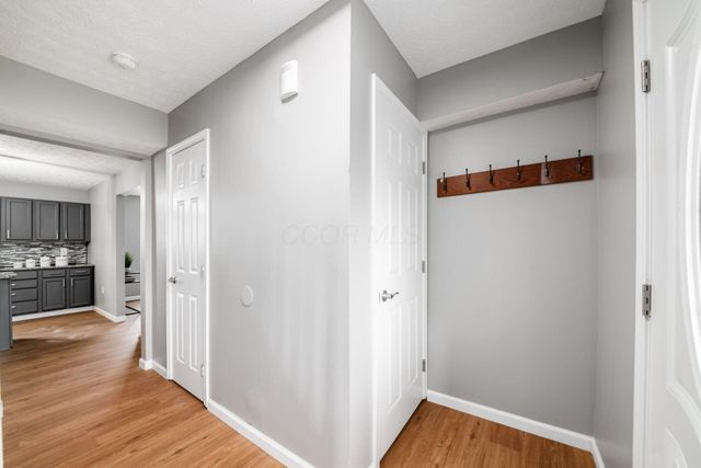 73 Jefferson Ridge Drive, Pataskala, OH 43062