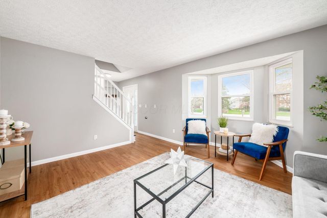 73 Jefferson Ridge Drive, Pataskala, OH 43062