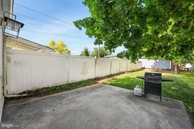 129 N RAILROAD ST, Annville, PA 17003
