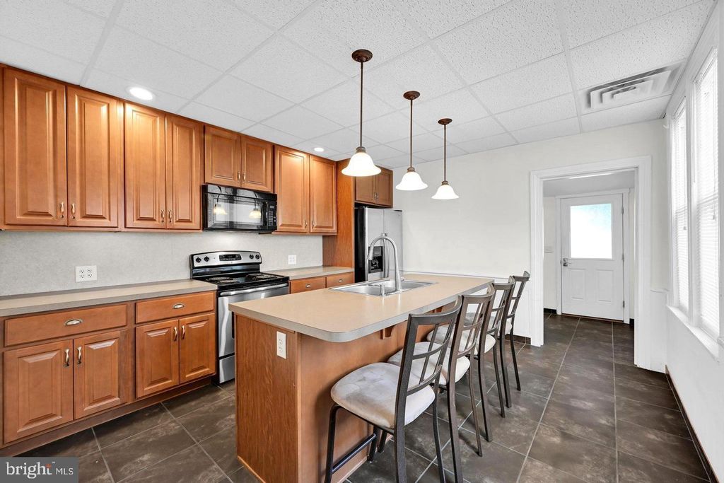 129 N RAILROAD ST, Annville, PA 17003